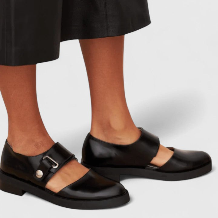 ODESSA | Elegant Retro Shoes in Classic Style