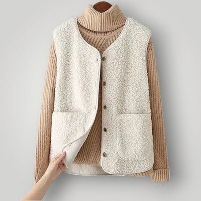 Chloe | Fleece Vest for Cold Days and Outdoor Activities