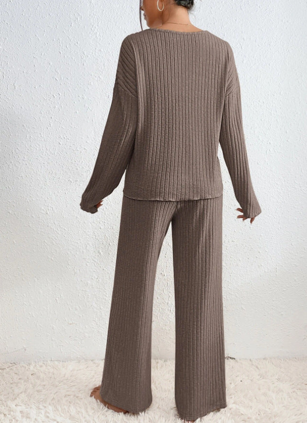 ELARA | Two-Piece Knit Set in Modern Design