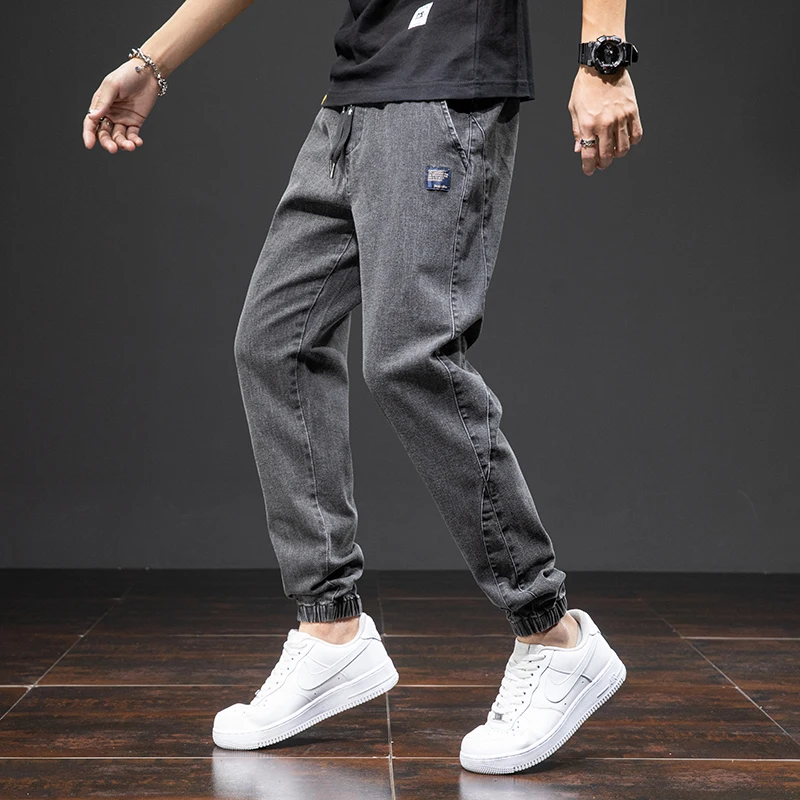 Jason | Cargo Jeans in Denim for Cool Casual Looks and Comfort