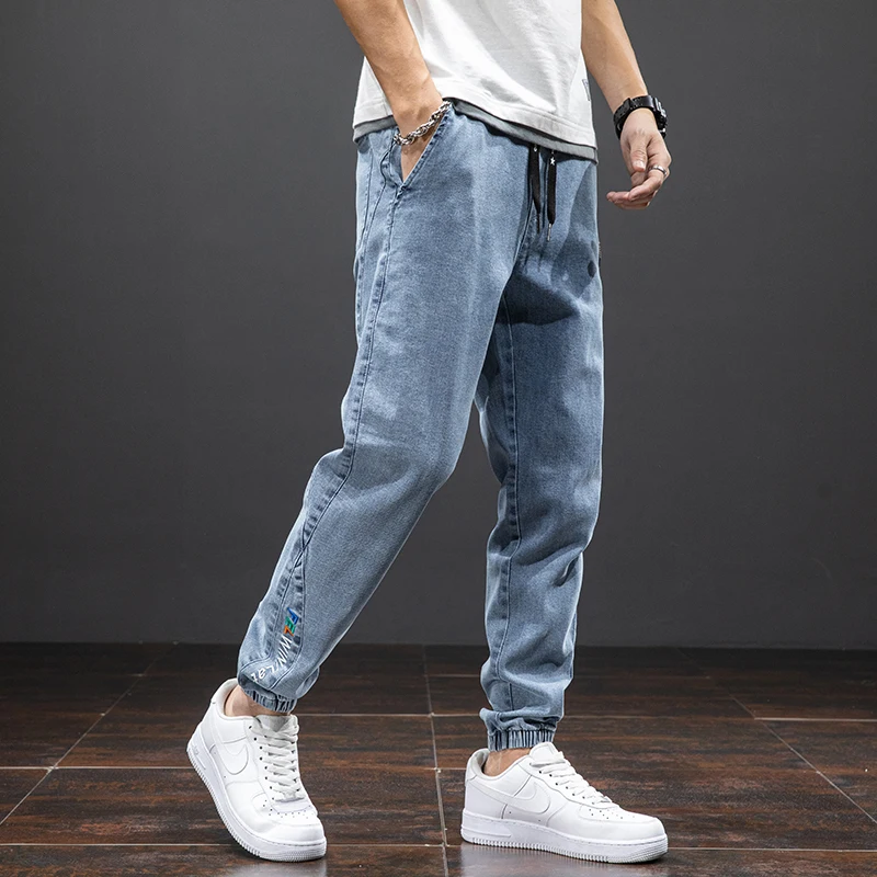 Jason | Cargo Jeans in Denim for Cool Casual Looks and Comfort