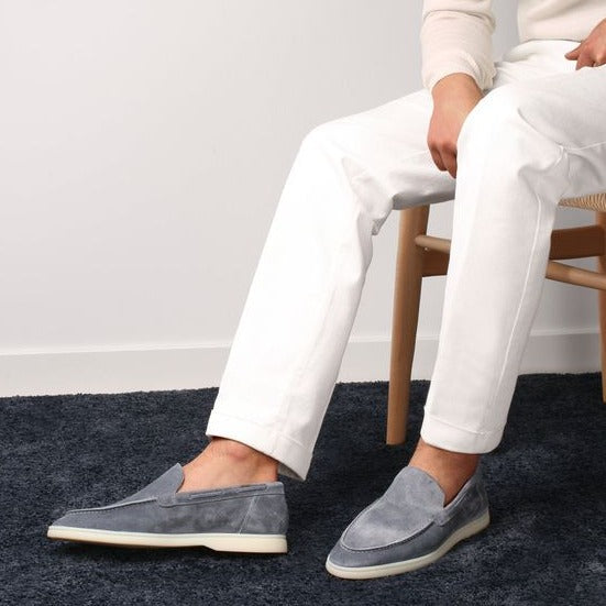 Old Money Classic Suede Loafers for Style-Conscious Men