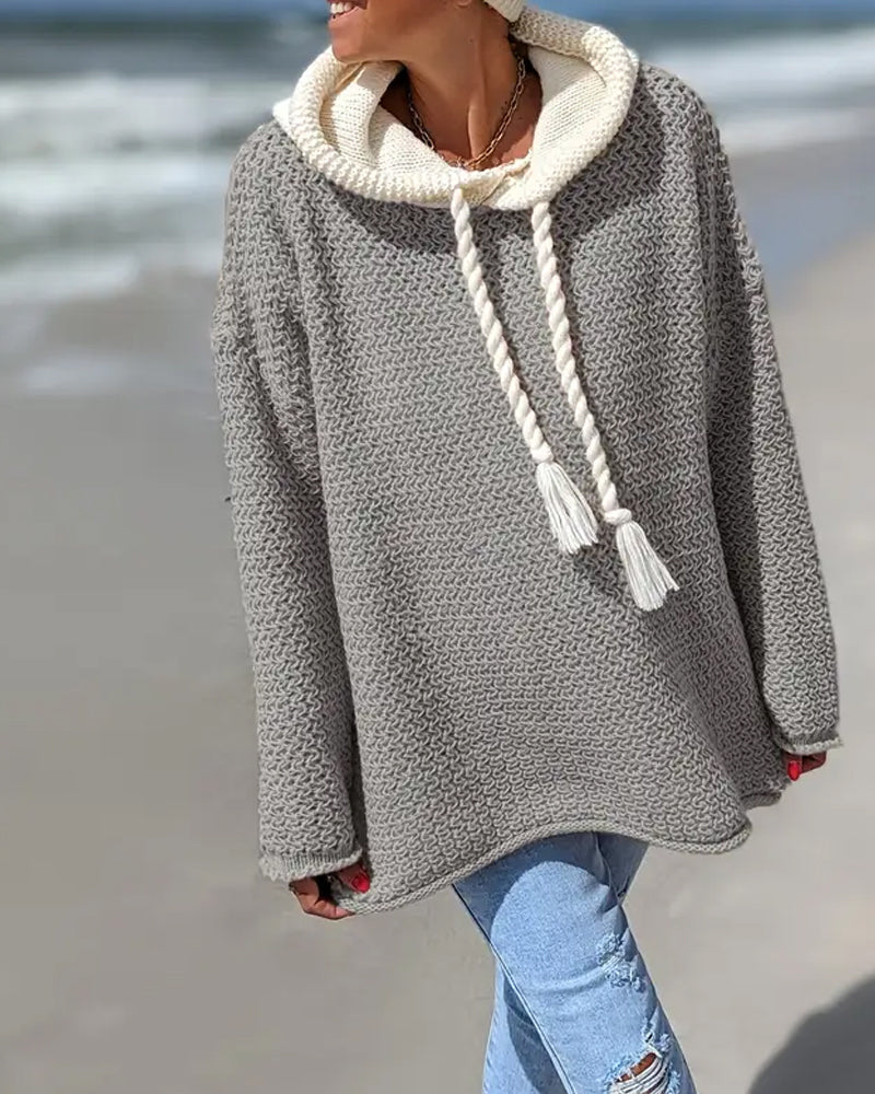 AURELIA | Hoodie with Youthful Colorblock Design