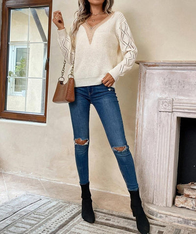 Nina | Timeless V-Neck Knit Sweater with Color Block