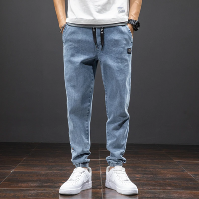 Jason | Cargo Jeans in Denim for Cool Casual Looks and Comfort
