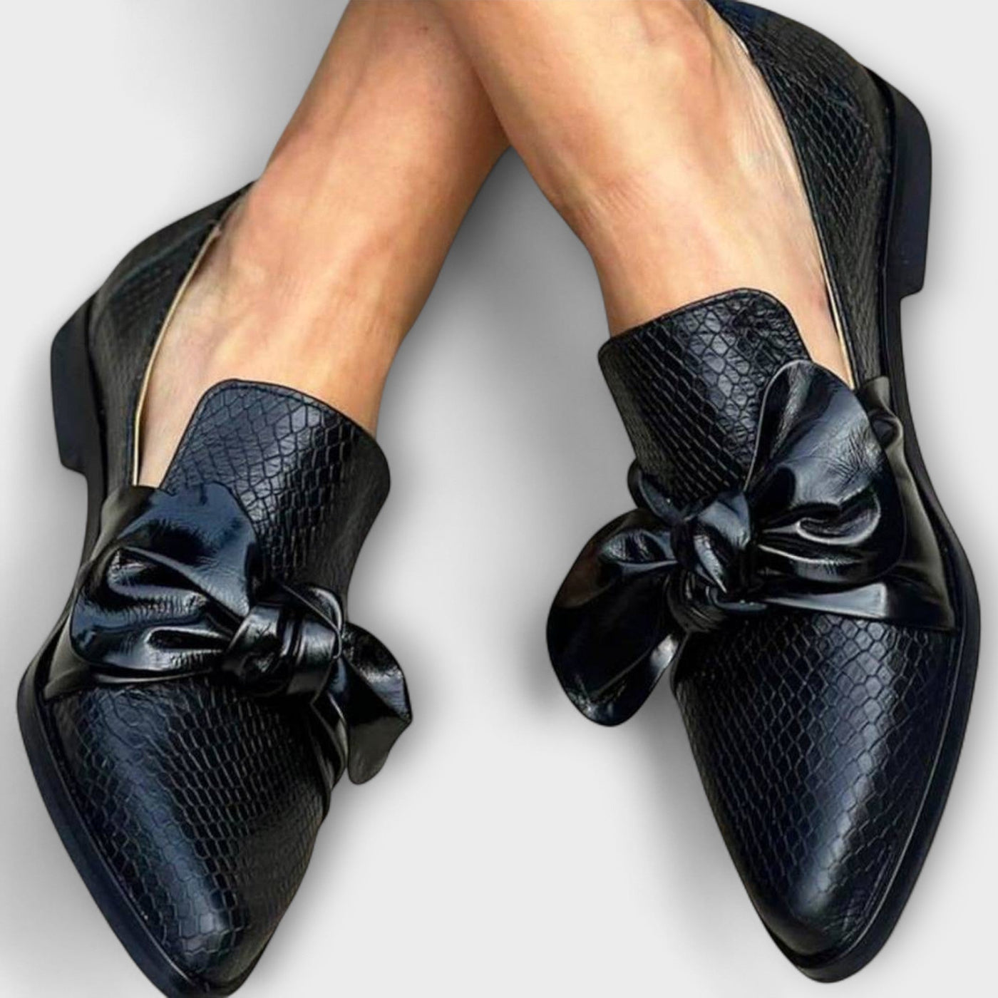 Isabella | Trendy Women’s Loafers with Bow Detail