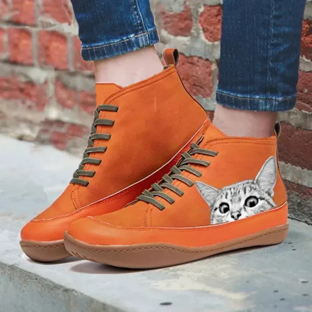 Elowen | Leather Ankle Boots for Cat Lovers
