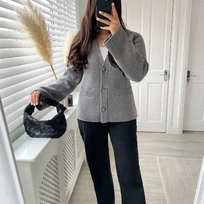 Elma | Classic Knitted Women's Cardigan