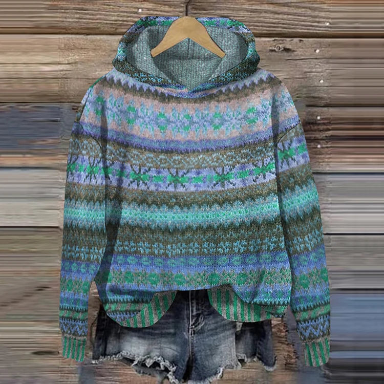 Clara | Retro-Inspired Sweater with Cozy Hood