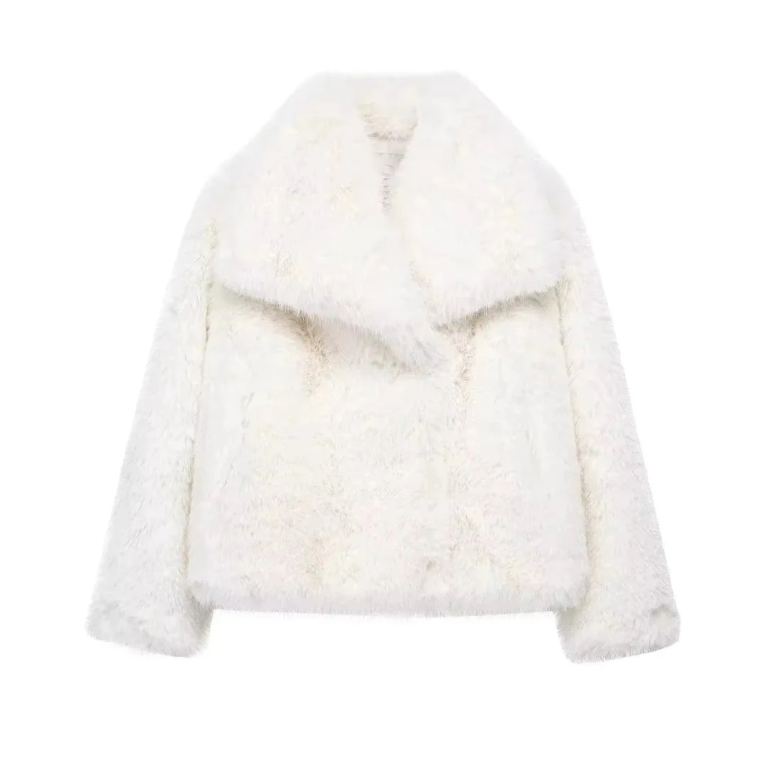 Seraphina | Cozy Women’s Jacket Made of Premium Faux Fur