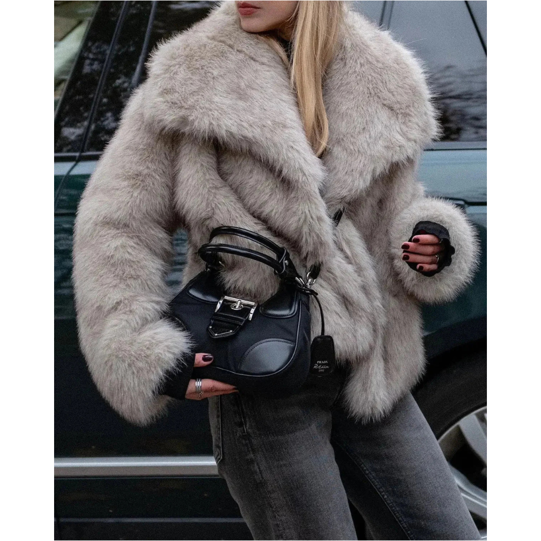 Seraphina | Cozy Women’s Jacket Made of Premium Faux Fur
