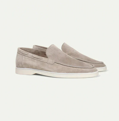 Old Money Classic Suede Loafers for Style-Conscious Men