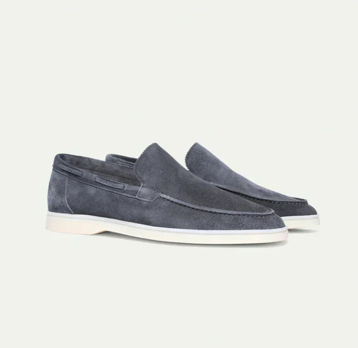Old Money Classic Suede Loafers for Style-Conscious Men