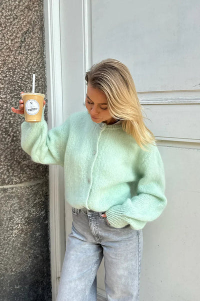 Clara | Comfortable Women’s Cardigan with Modern Cut