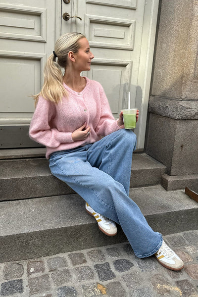 Clara | Comfortable Women’s Cardigan with Modern Cut