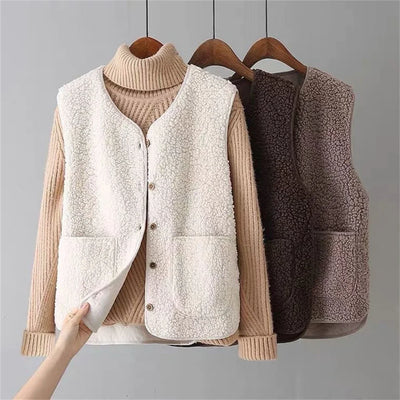 Isolde | Classic Cardigan for Timeless Style