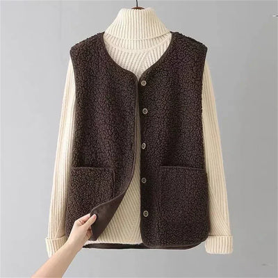 Isolde | Classic Cardigan for Timeless Style
