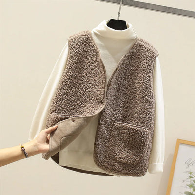 Chloe | Fleece Vest for Cold Days and Outdoor Activities