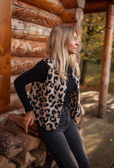 Mia | Chic Leopard Print Knit Vest for Women