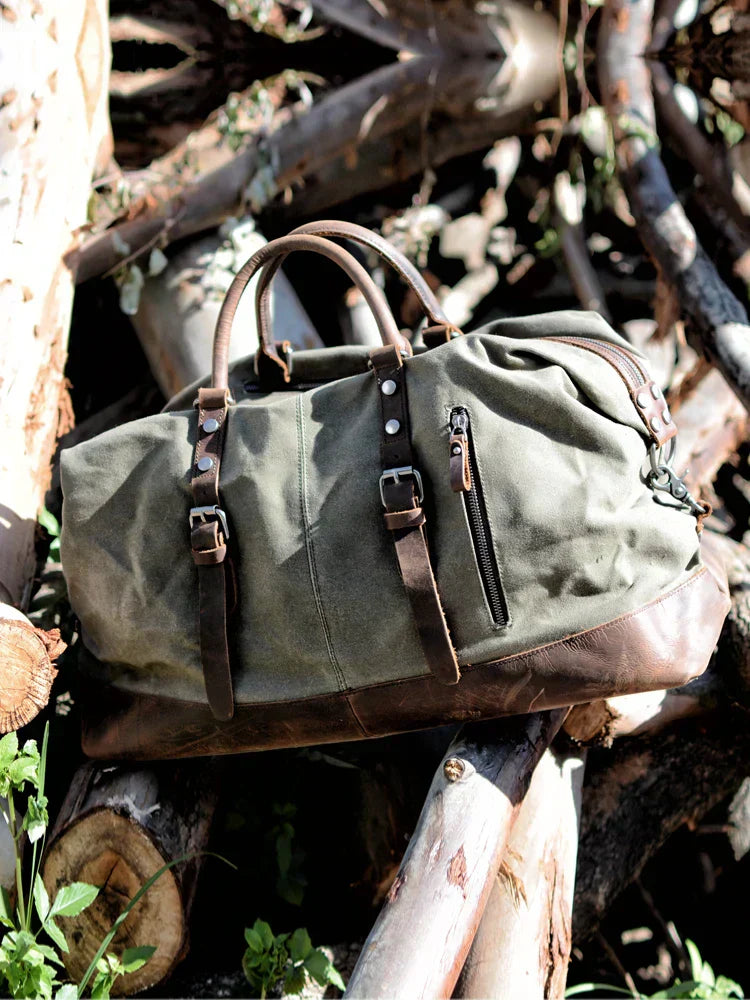 Felix | Stylish Weekend Bag in Retro Design