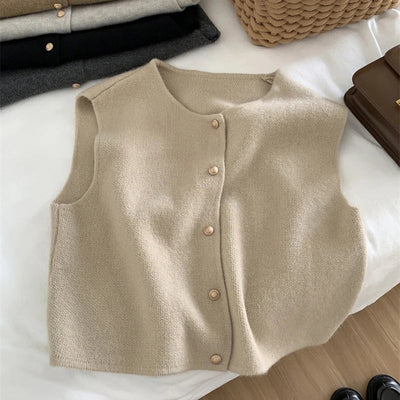 Elegant Women's Vest in Knit Design with Buttons