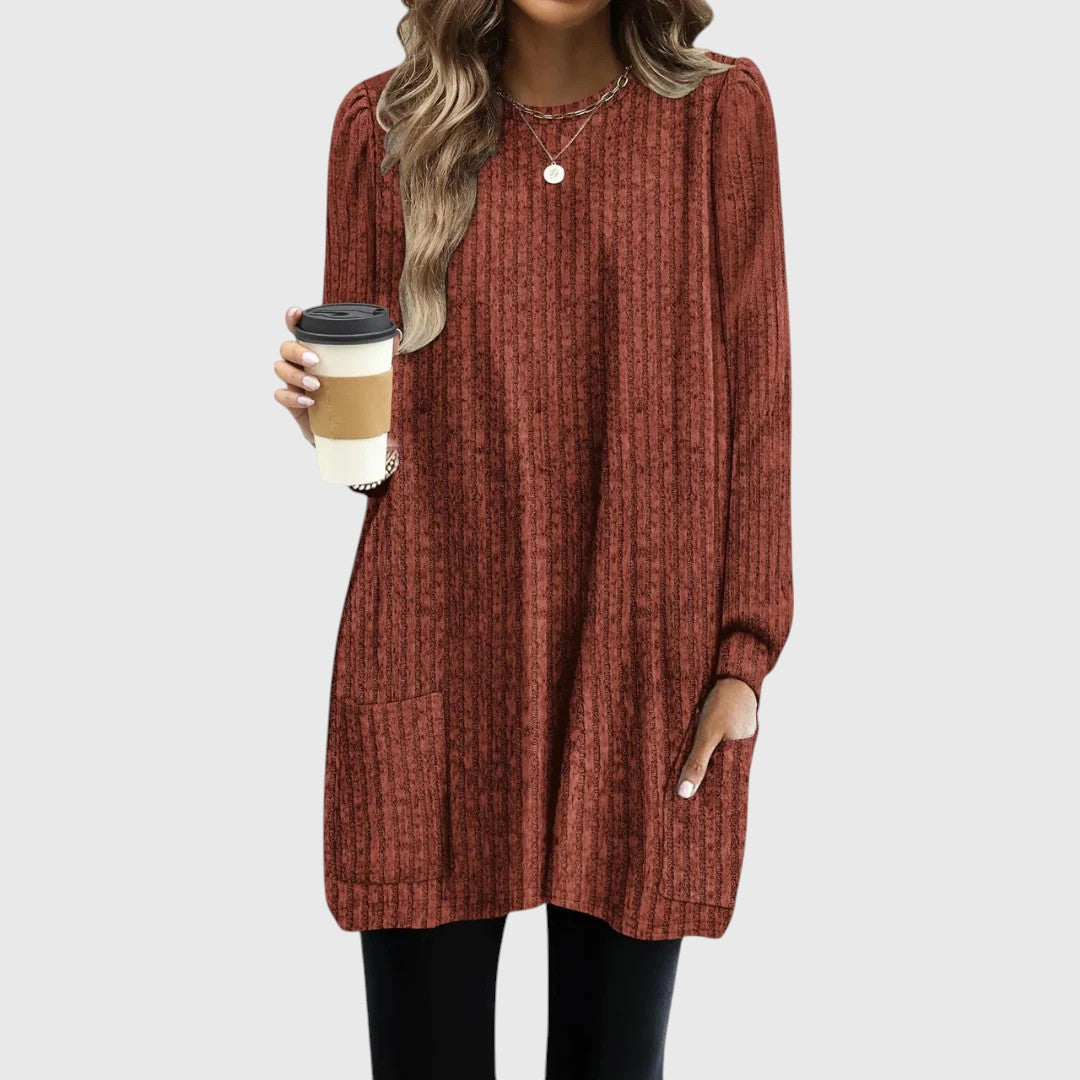 SABRIELLE | Ribbed Knit Tunic in Modern Design