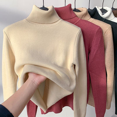 Karolina | Comfort Sweater for Cold Winter Evenings