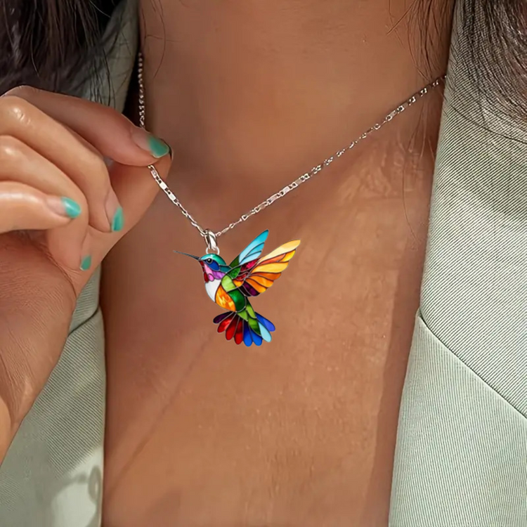 Lina | Minimalist Necklace with Hummingbird Charm