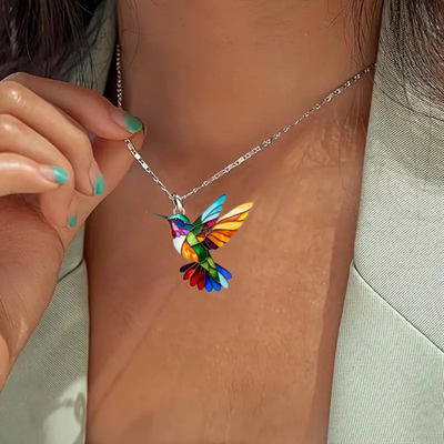 Lina | Minimalist Necklace with Hummingbird Charm
