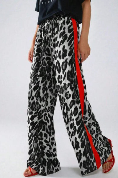 SELINA | Stylish Pants with Leopard Print and Stripes
