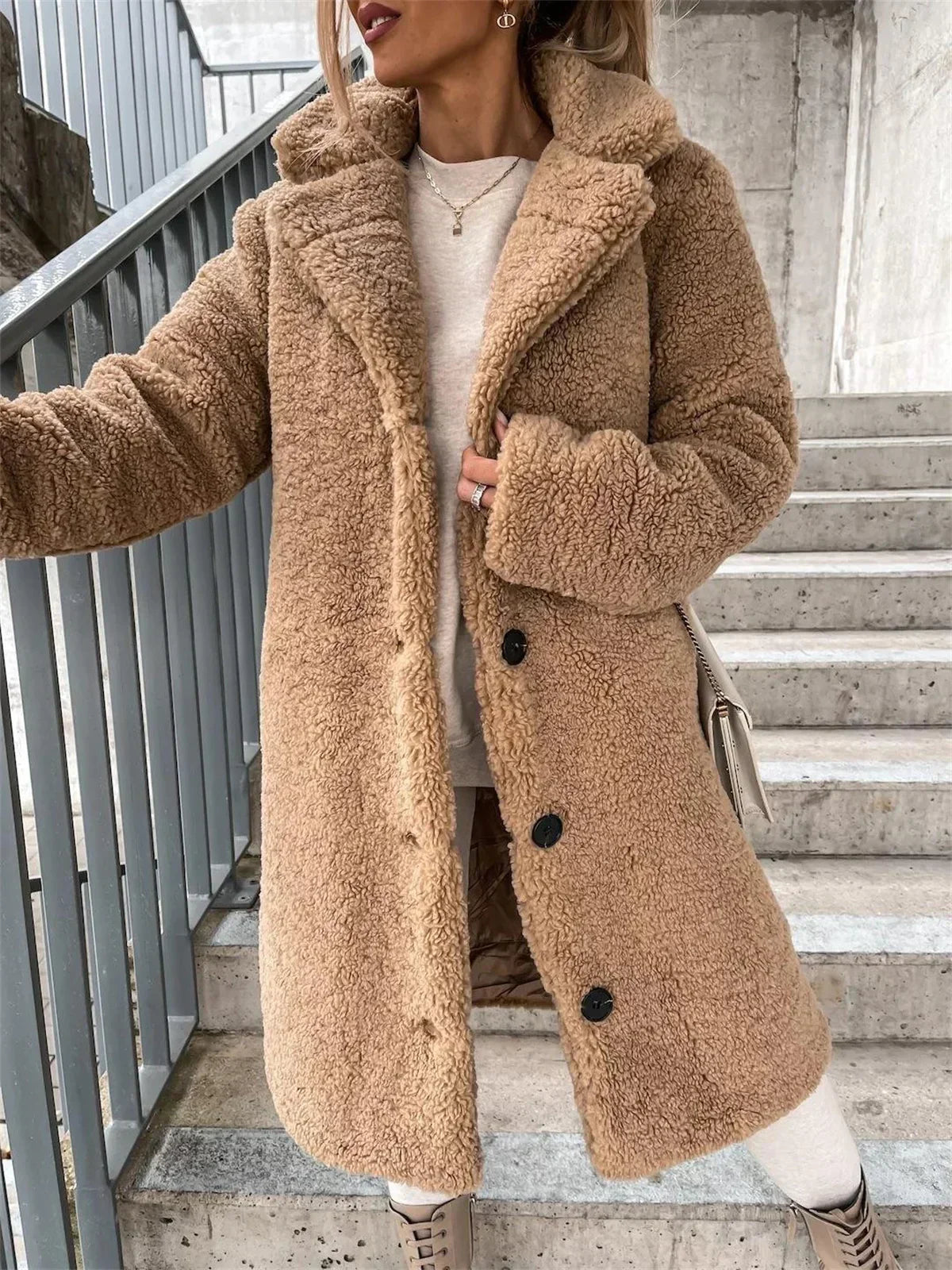 Mira | Cozy Women’s Teddy Jacket – Warm & Stylish