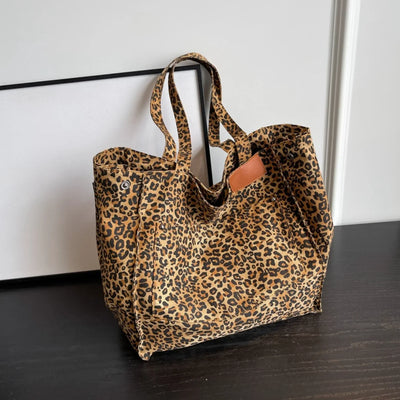 SERAPHINA | Spacious Shopper in Stylish Leopard Print