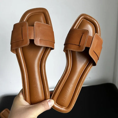Helen | Flat Sandals for Stylish Summer Looks