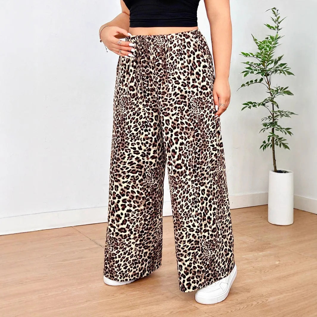 AMARA | Wide-Leg Pants in Modern Leopard Print