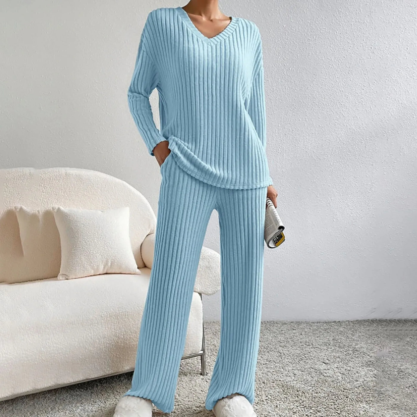 ELARA | Two-Piece Knit Set in Modern Design