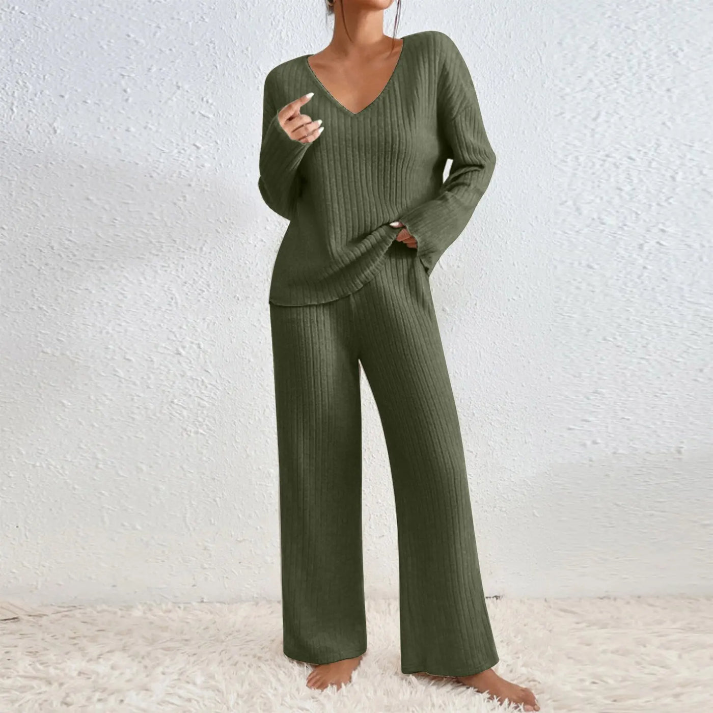 Clara | Two-Piece Women’s Set with Modern Style