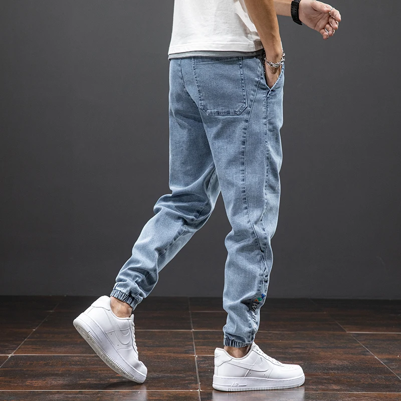Jason | Cargo Jeans in Denim for Cool Casual Looks and Comfort
