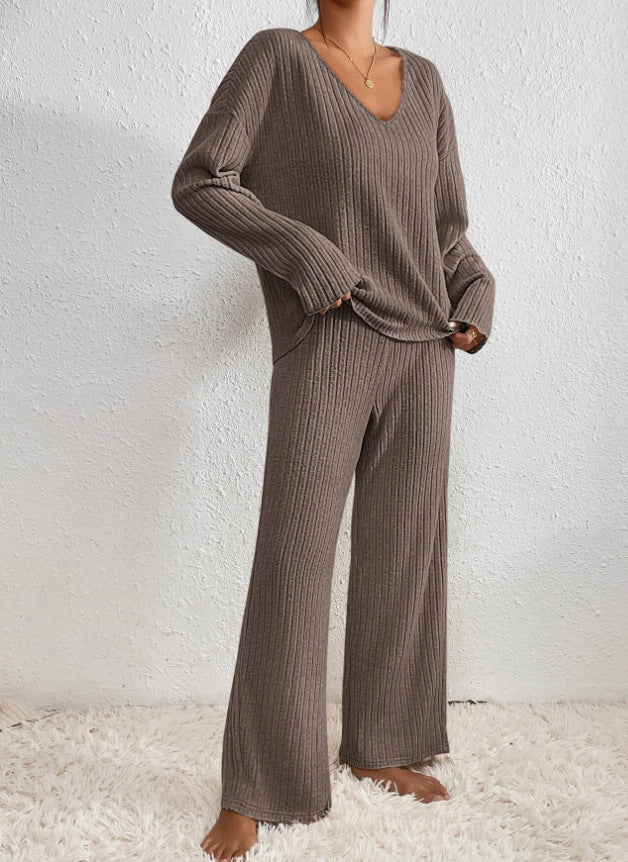 ELARA | Two-Piece Knit Set in Modern Design