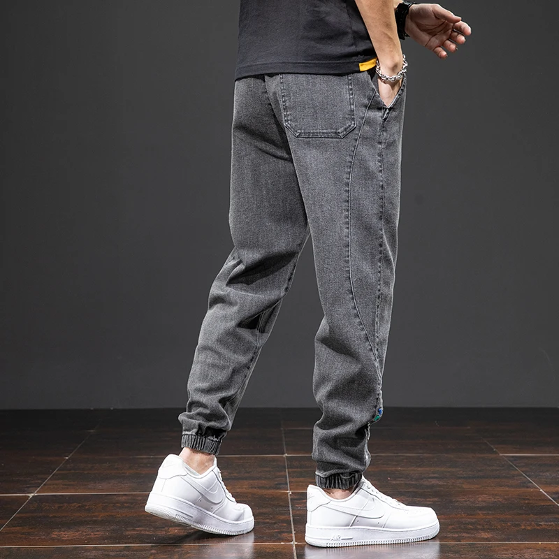 Jason | Cargo Jeans in Denim for Cool Casual Looks and Comfort