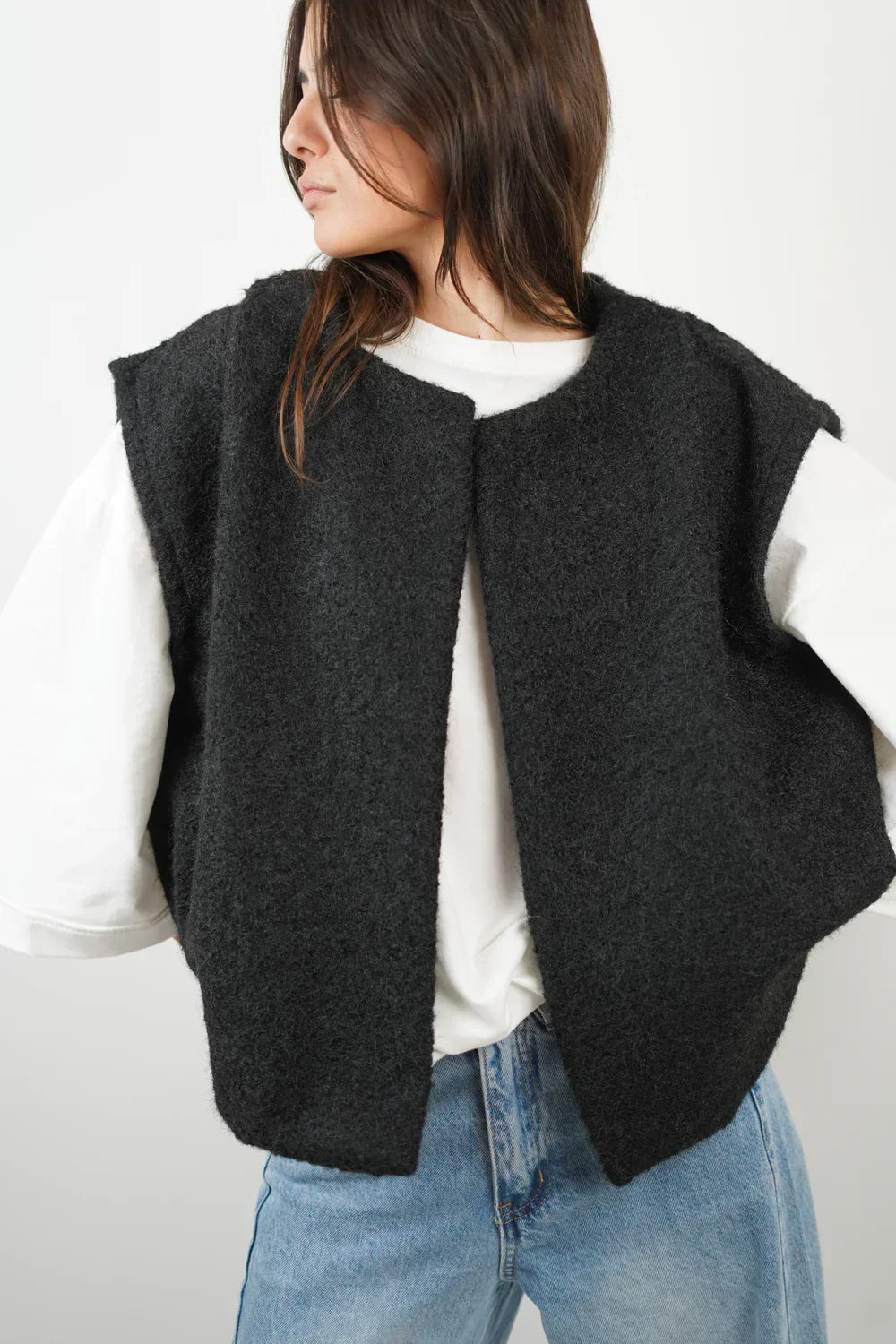 Mia | Sleeveless Vest with Many Practical Pockets