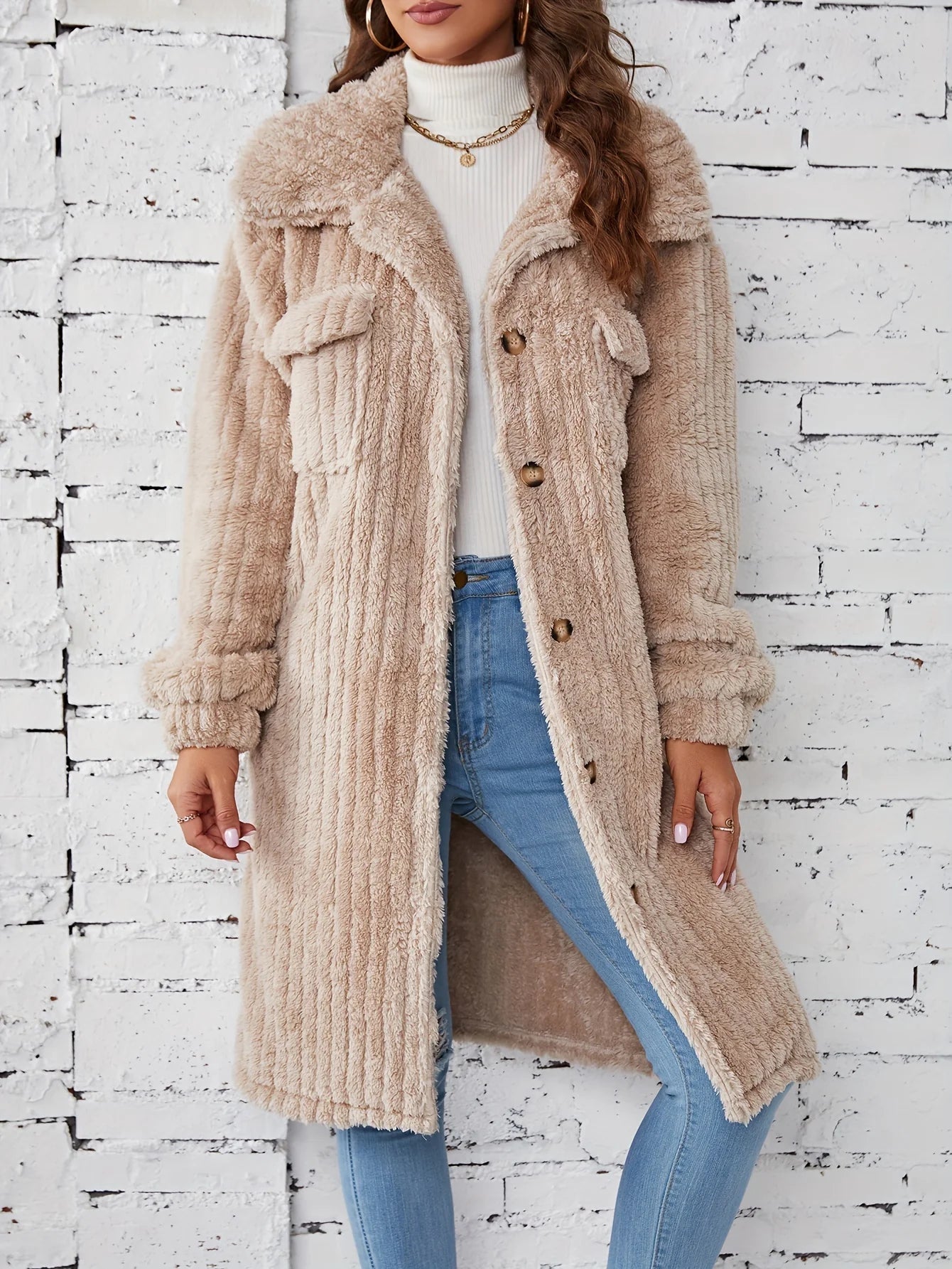 Liesa | Effortlessly Cozy Mid-Length Fuzzy Coat with Button Closure Outerwear
