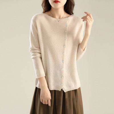 Luana | Elegant Cardigan with Button Closure