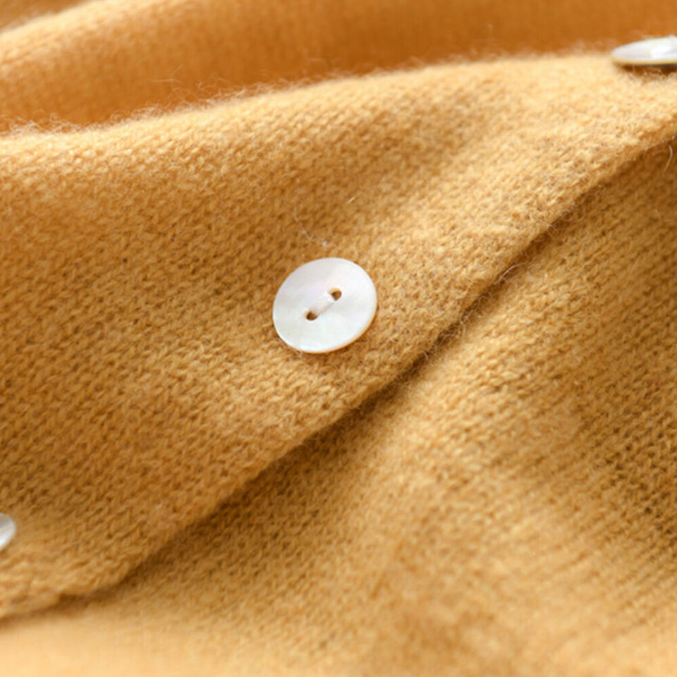 Luana | Elegant Cardigan with Button Closure