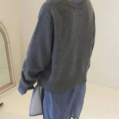 Fia | Comfortable Vest with Playful Button Closure
