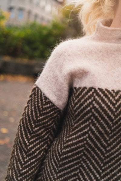 Adi | Turtleneck Sweater with a Modern Look